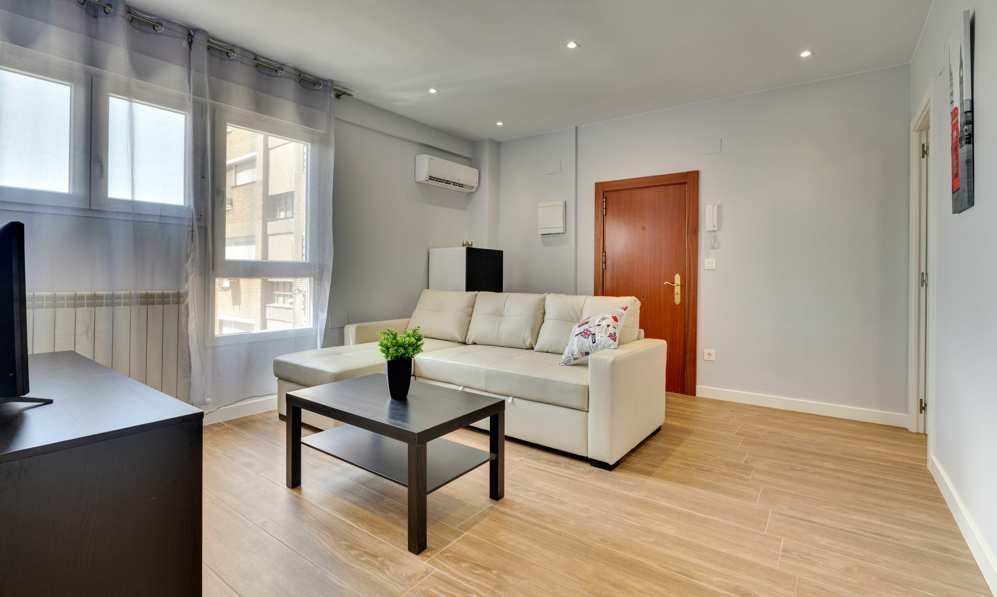 Apartamentos San Lazaro Σαραγόσα Εξωτερικό φωτογραφία